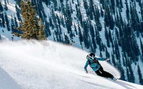 股票怎么配资 “礼赠经济”与“冰雪经济”升温 唯品会礼盒销量倍增