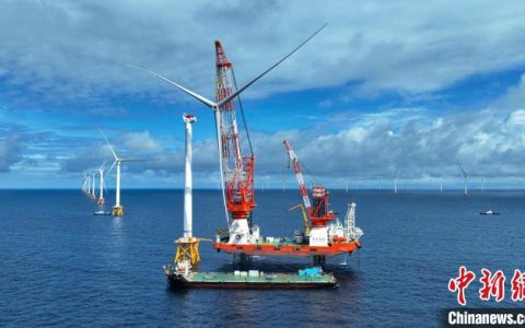 场外股票配资 广东阳江青洲一、二海上风电场项目首批风机并网发电