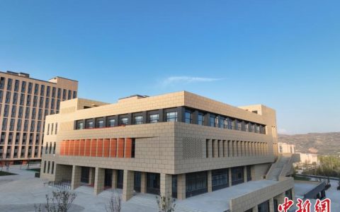 线上炒股配资 青海理工大学建设现场探访：30栋单体项目交付完成