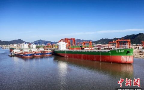 天载配资 今年浙江“小渔港”外贸船量创新高 年底仍满负荷运转